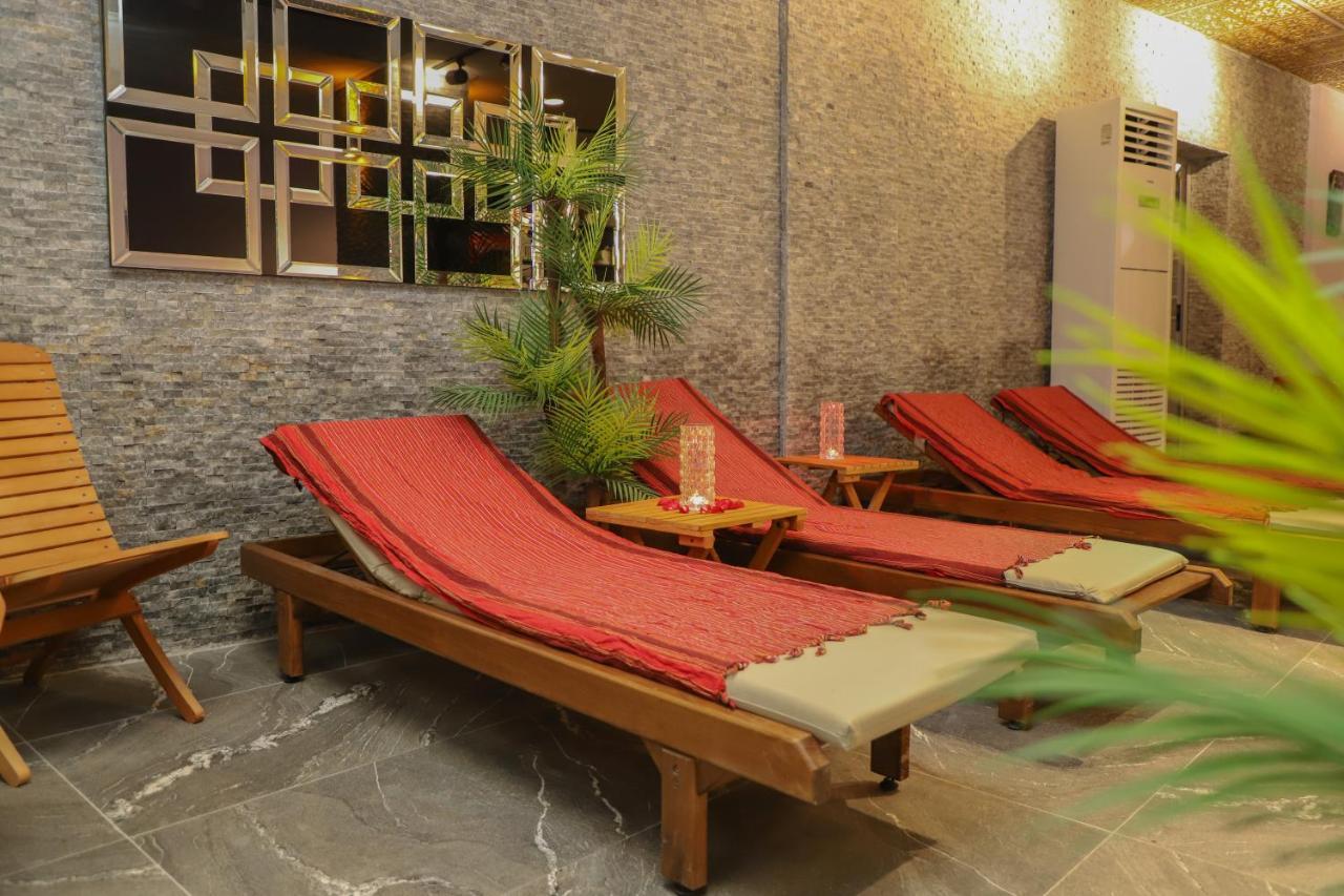 Lion Hotel Didim Exteriör bild
